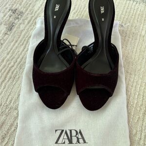 Zara Women's Black Velvet Kitten Heels
